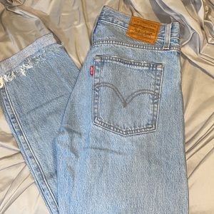 Levi’s - “Wedgie” Jeans size 26